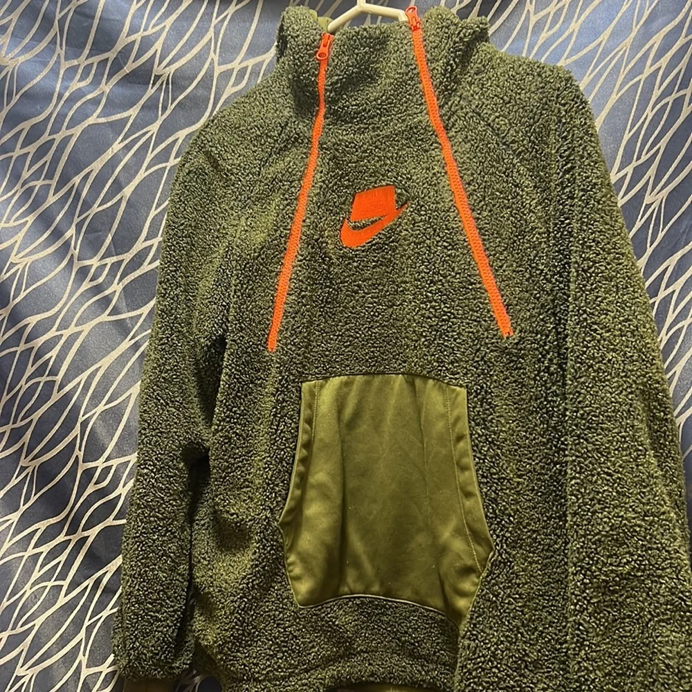 NWOT! Nike Sherpa Hoodie - Picture 7 of 7